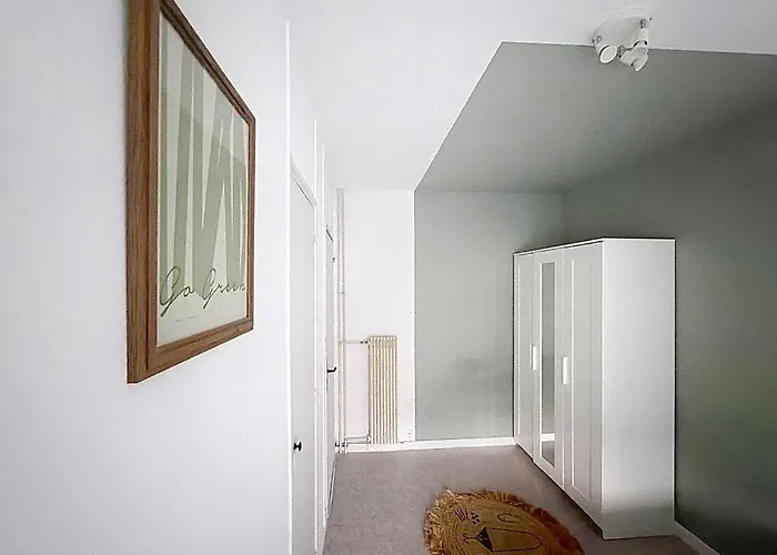 Apartment Calme Avec 2 Parking Gratuit *