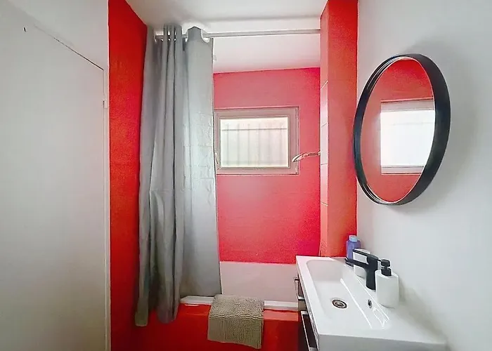 Apartment Calme Avec 2 Parking Gratuit